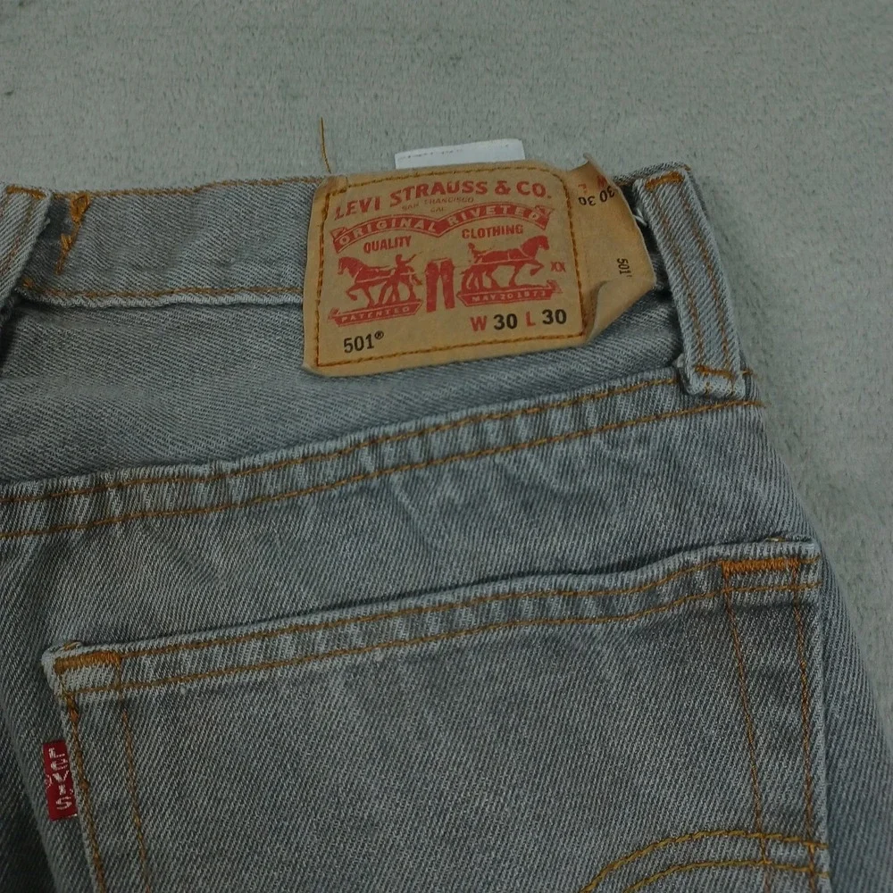 Levis painting spots